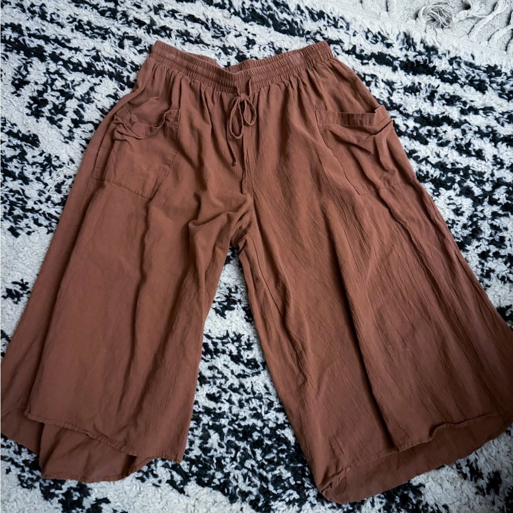 Easel Rust Cropped Pants